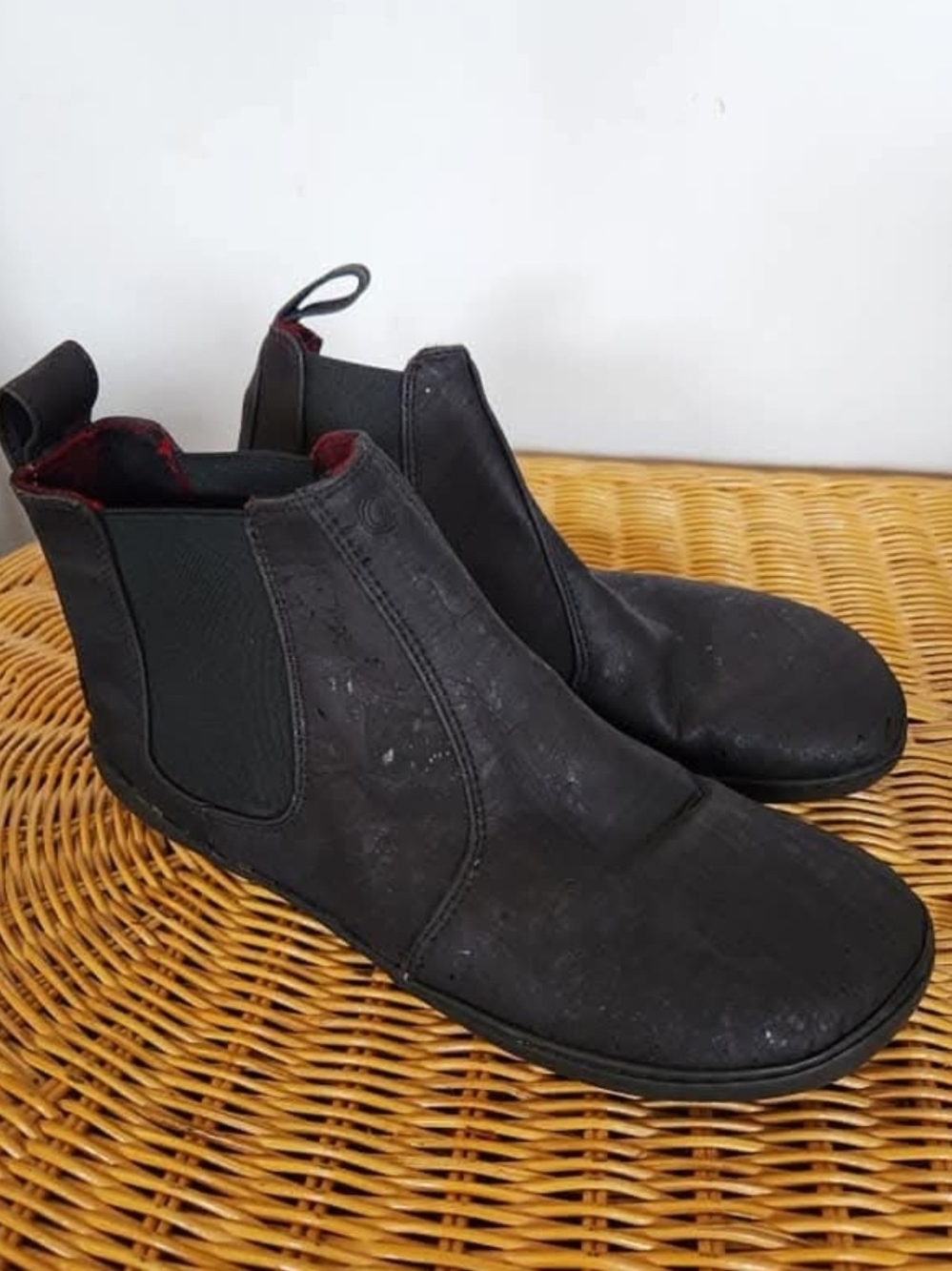 Mukishoes Vegan Cork Chelsea Boots - Picture 2 of 4